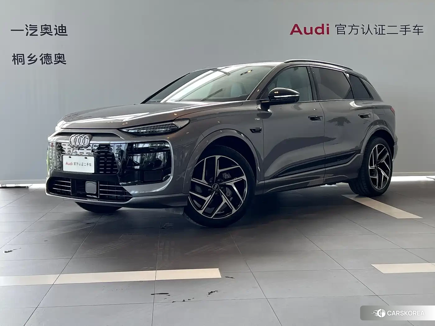 Audi Q6L e-tron 2025 Silver/gray из Китая, фото 4