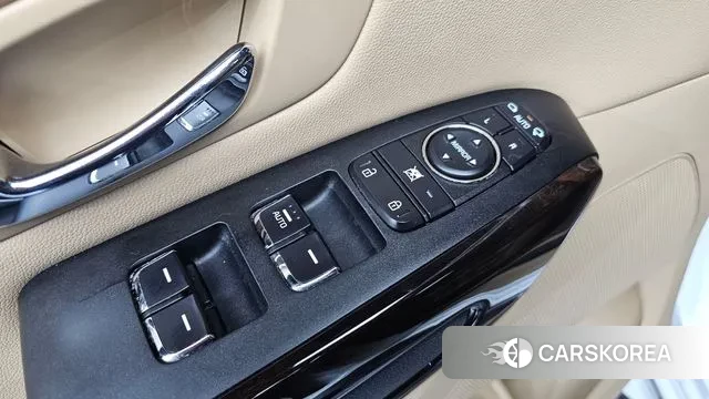 Kia The New Carnival 2018 Белый из Кореи, фото 4