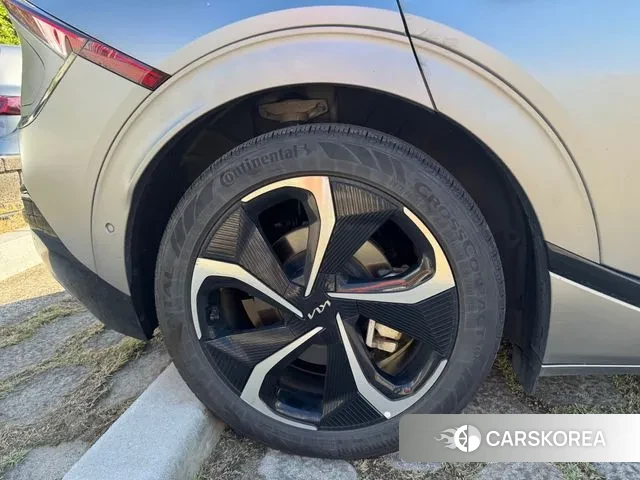 Kia EV6 2022 Серебряный из Кореи, фото 4