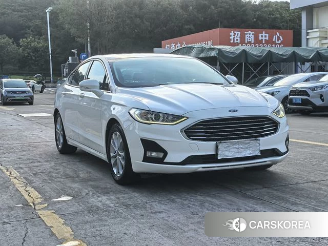 Ford Mondeo 2021 Белый из Китая, фото 4
