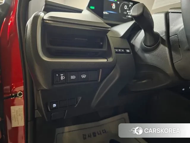 Toyota Prius 5th Generation 2024 Красный из Кореи, фото 4