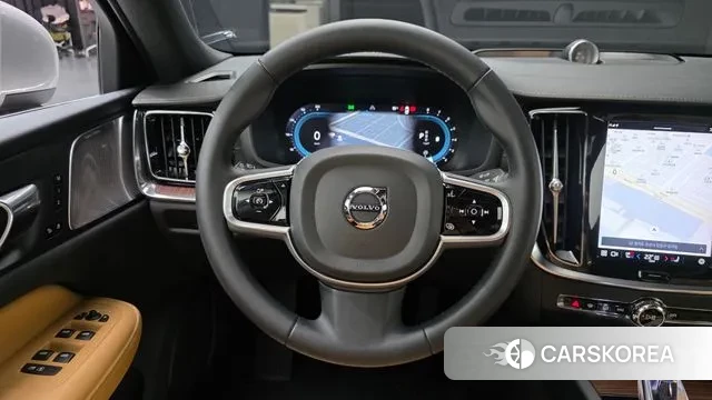 Volvo S60 3rd generation 2022 Серебряный из Кореи, фото 4