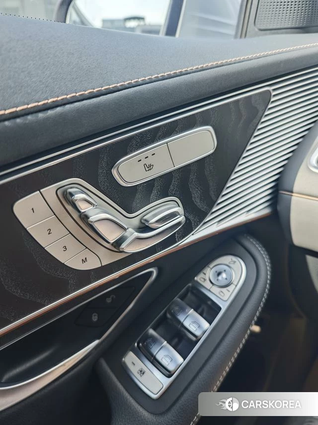 Mercedes-Benz EQC 2021 Серебристо-серый из Китая, фото 4