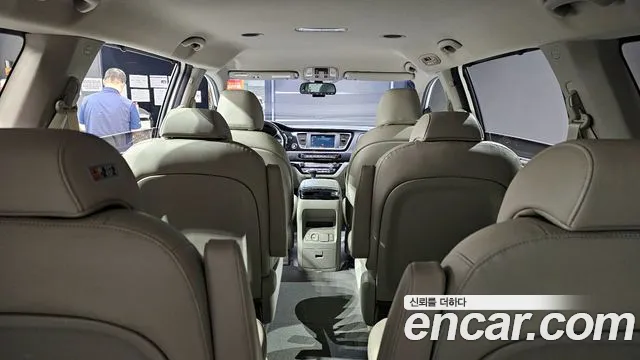 Kia The New Carnival 2018 Белый из Кореи, фото 4