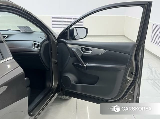 Nissan Qashqai 2023 Коричневый из Китая, фото 4