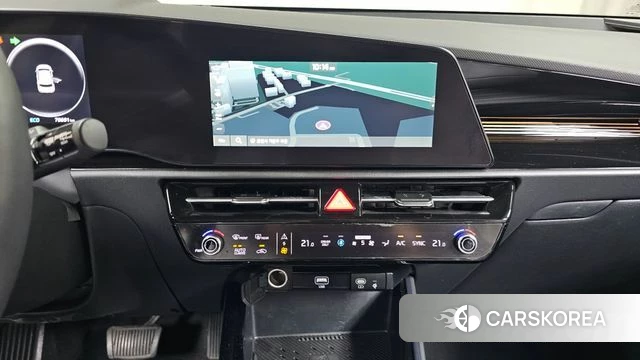 Kia Di Ol Nu Niro 2022 Белый из Кореи, фото 4