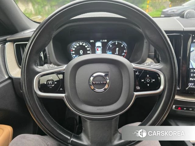 Volvo XC60 second Generation 2020 Белый из Кореи, фото 4