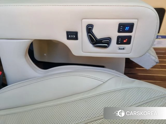 Chevrolet Express Van 2018 Черный из Кореи, фото 4