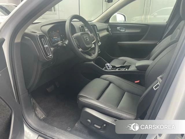 Volvo XC40 2024 Белый из Китая, фото 4