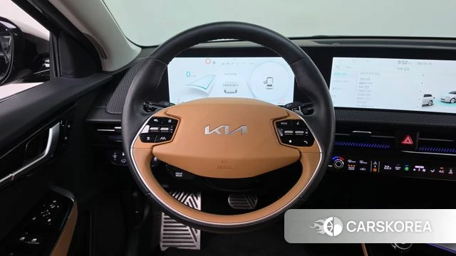Kia EV6 2023 Черный из Кореи, фото 4