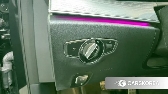 Mercedes-Benz E-Class W213 2022 Черный из Кореи, фото 4