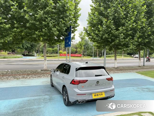 Volkswagen Golf 2022 Серебристо-серый из Китая, фото 4