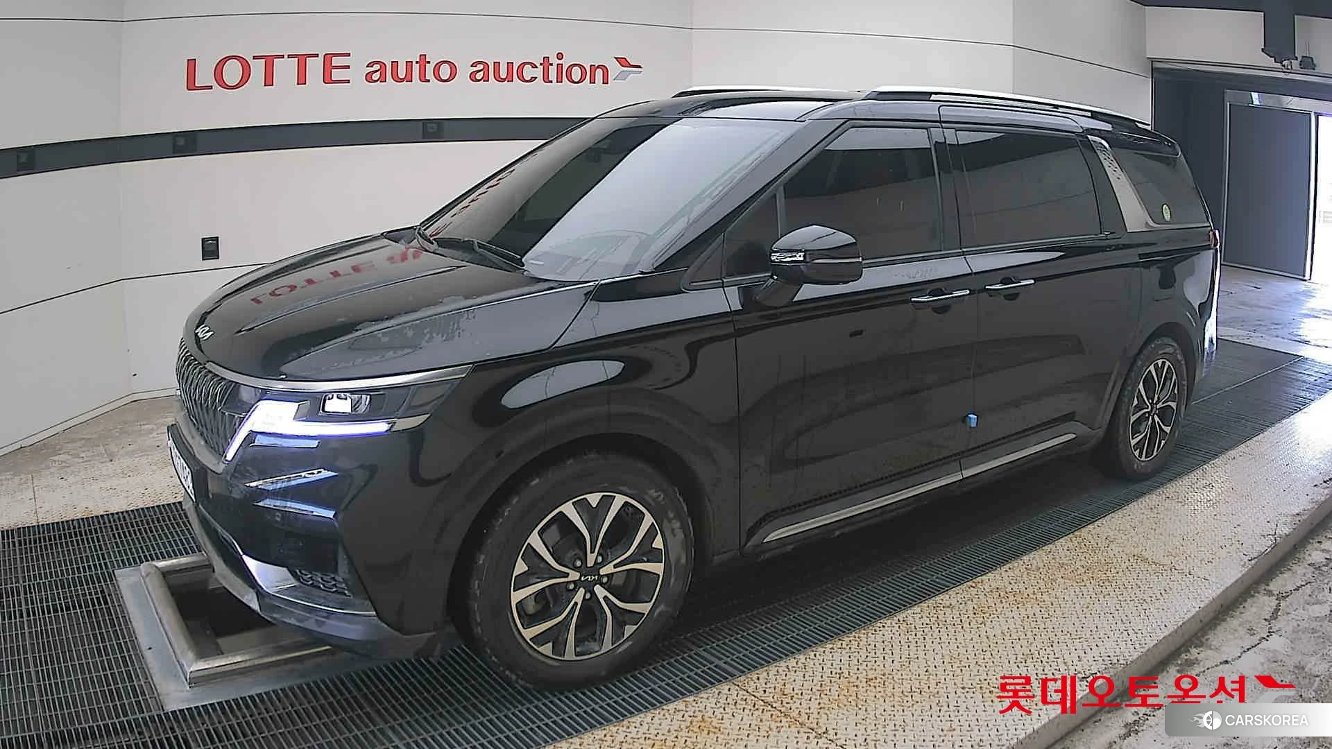 Kia Carnival 2023 Aurora Black Pearl из Кореи, фото 4
