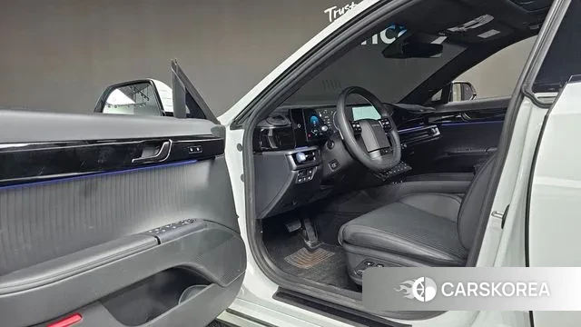 Hyundai Grandeur Hybrid (GN7) 2023 Белый из Кореи, фото 4