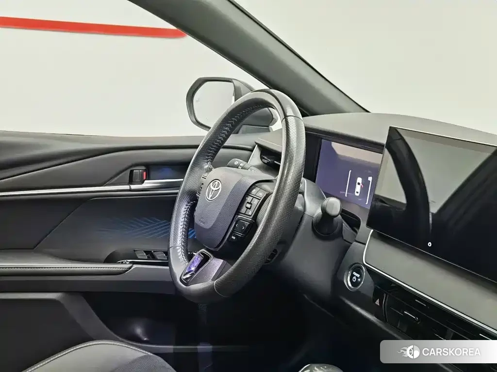 Toyota Camry 2024 Черный из Китая, фото 4