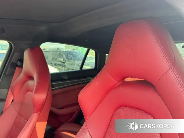 Porsche Panamera (971) 2023 Серебристо-серый из Кореи, фото 4