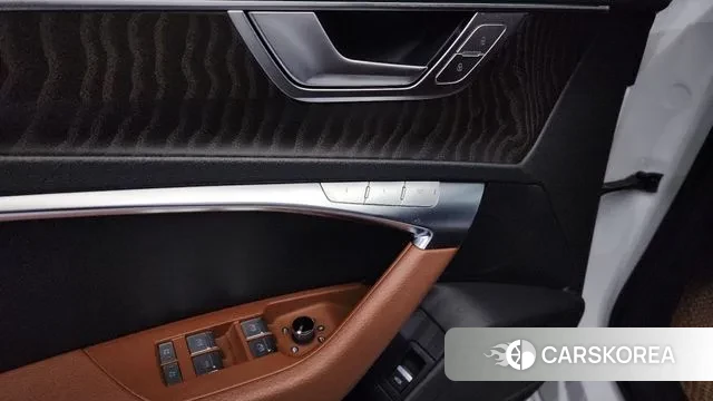 Audi A6 (C8) 2020 Белый из Кореи, фото 4