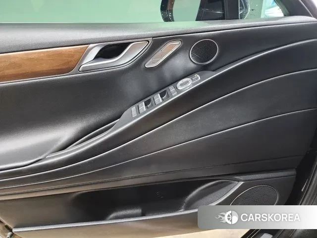 Genesis G80 (RG3) 2022 Черный из Кореи, фото 4