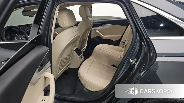 Audi A4 (B9) 2021 Серый из Кореи, фото 4