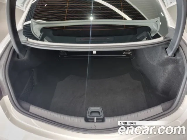 Mercedes-Benz CLE-Class C236 2024 Белый из Кореи, фото 4