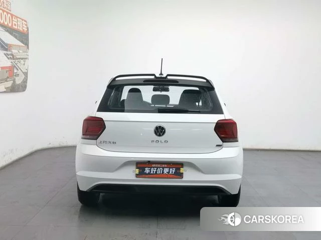 Volkswagen Polo 2022 Белый из Китая, фото 4