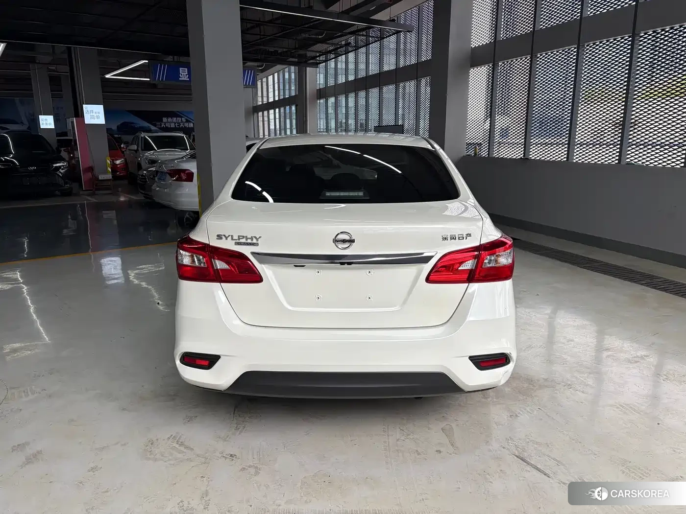 Nissan Sylphy 2022 Белый из Китая, фото 4