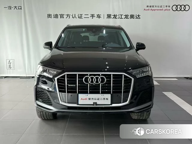 Audi Q7 2021 Черный из Китая, фото 4