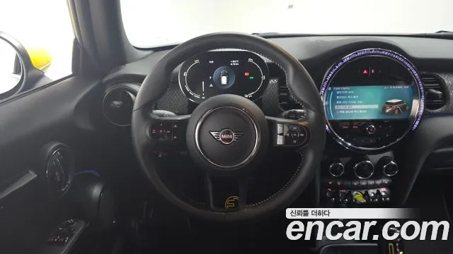 Mini Cooper Electric 2022 Черный из Кореи, фото 4