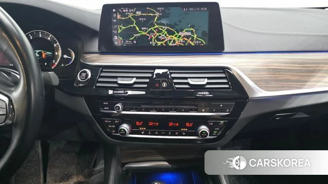 BMW 5 Series (G30) 2019 Серый из Кореи, фото 4