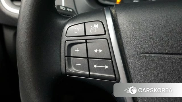 Volvo V40 Cross-Country 2019 Белый из Кореи, фото 4