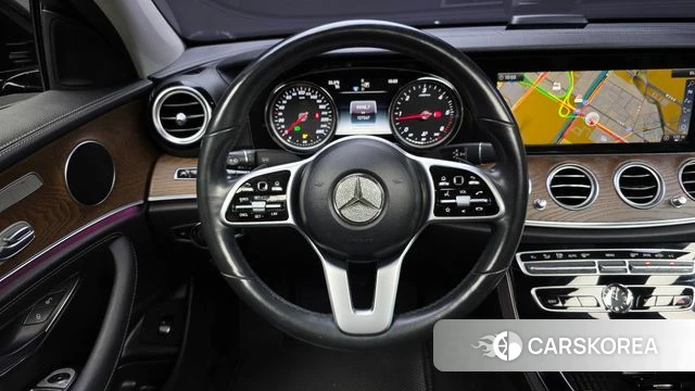 Mercedes-Benz E-Class W213 2019 Черный из Кореи, фото 4
