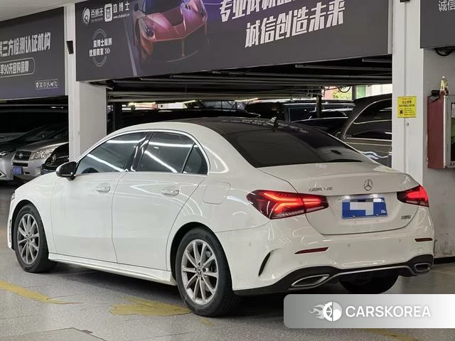 Mercedes-Benz Class A 2022 Белый из Китая, фото 4