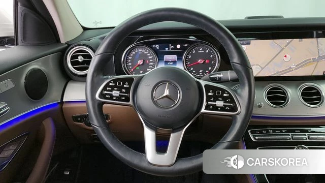 Mercedes-Benz E-Class W213 2018 Белый из Кореи, фото 4