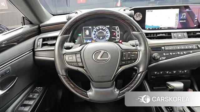 Lexus ES300h 7th generation 2019 Серебристо-серый из Кореи, фото 4