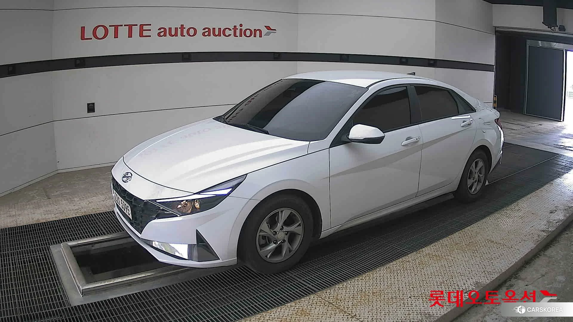 Hyundai Avante 2021 Polar White из Кореи, фото 4