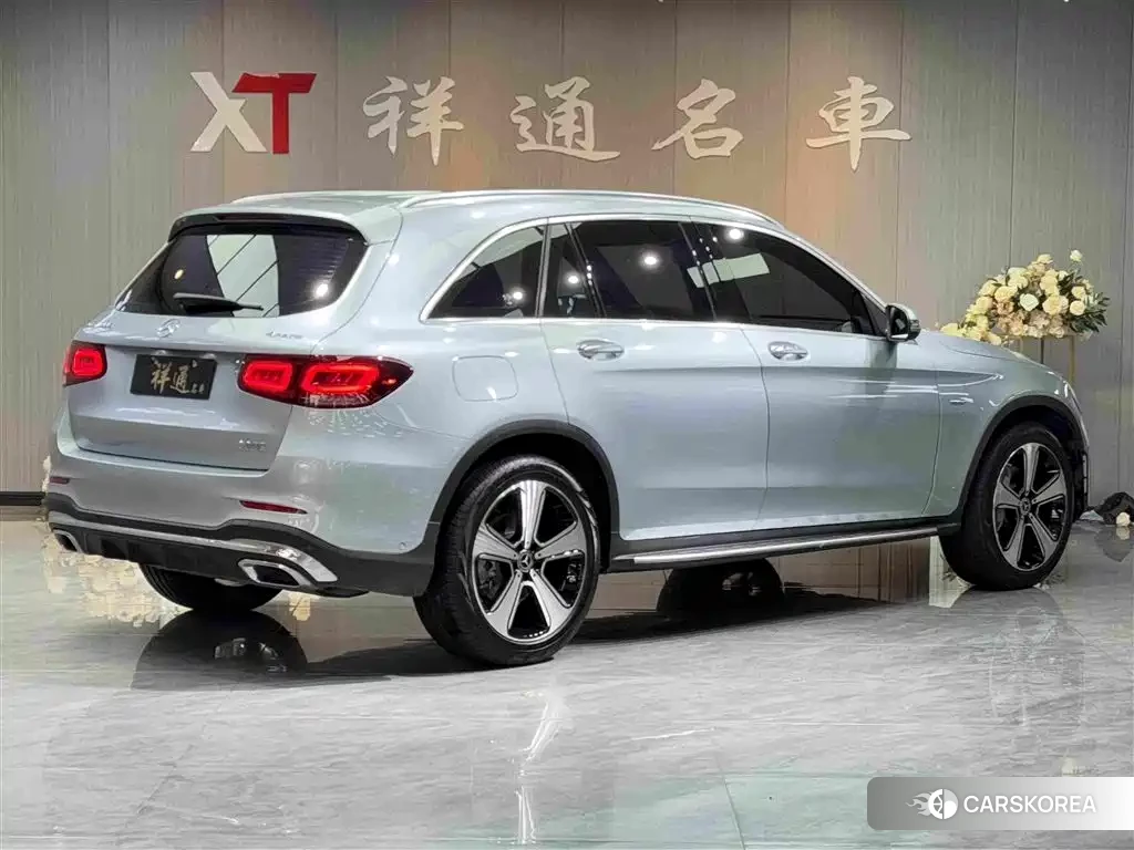 Mercedes-Benz GLC 2023 Silver/gray из Китая, фото 4