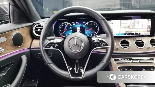 Mercedes-Benz E-Class W213 2022 Серый из Кореи, фото 4