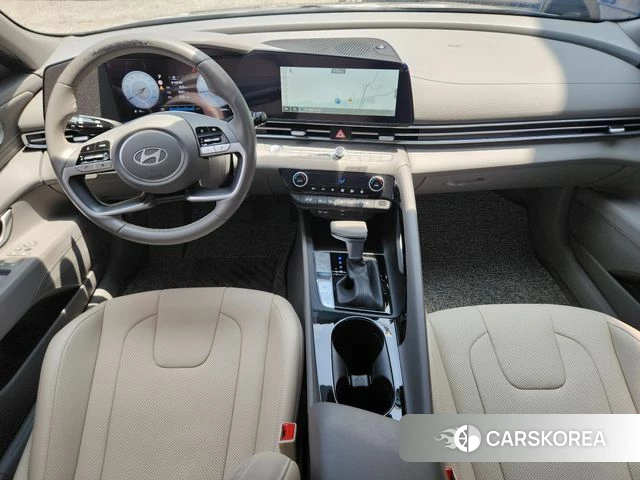 Hyundai The New Avante (CN7) 2024 Серебристо-серый из Кореи, фото 4