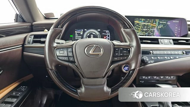 Lexus ES300h 7th generation 2019 Песочный из Кореи, фото 4