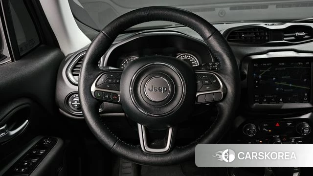 Jeep Renegade 2021 Серебристо-серый из Кореи, фото 4