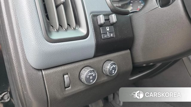 Chevrolet (GM Daewoo) Real New Colorado 2022 Черный из Кореи, фото 4