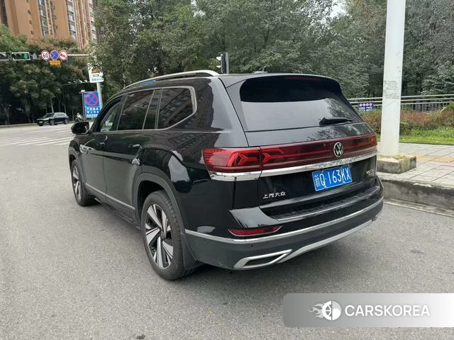 Volkswagen Tourang 2023 Черный из Китая, фото 4