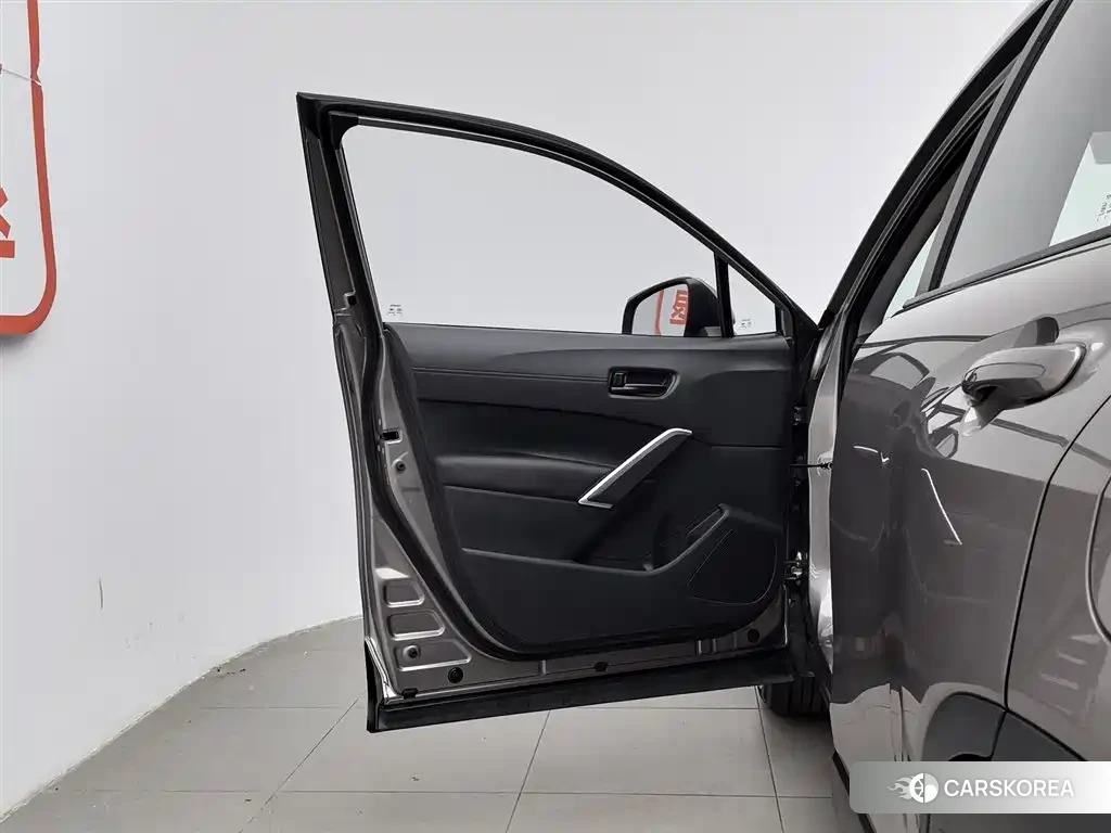 Toyota Frontlander 2023 Champagne/brown из Китая, фото 4