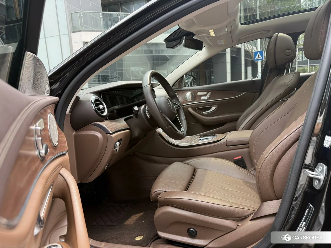 Mercedes-Benz E-class 2022 Черный из Китая, фото 4