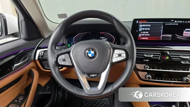 BMW 5 Series (G30) 2021 Белый из Кореи, фото 4