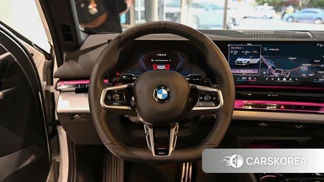 BMW 5 Series (G60) 2026 Белый из Кореи, фото 4