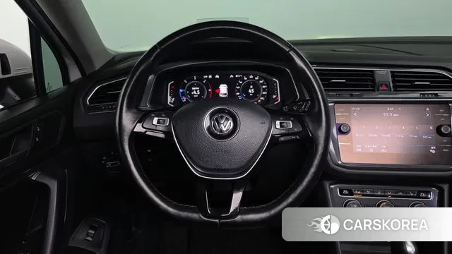 Volkswagen Tiguan Allspace 2020 Белый из Кореи, фото 4