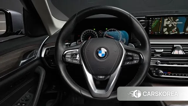 BMW 5 Series (G30) 2018 Светло-серебряный цвет из Кореи, фото 4