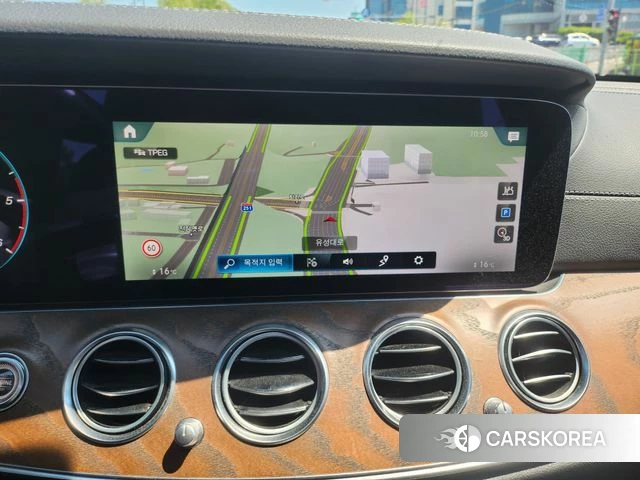 Mercedes-Benz E-Class W213 2021 Белый из Кореи, фото 4