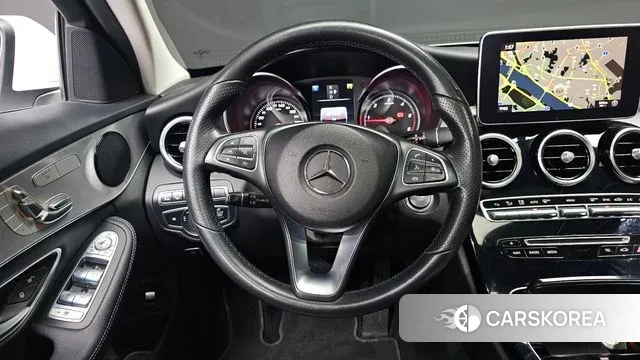 Mercedes-Benz C-Class W205 2018 Белый из Кореи, фото 4